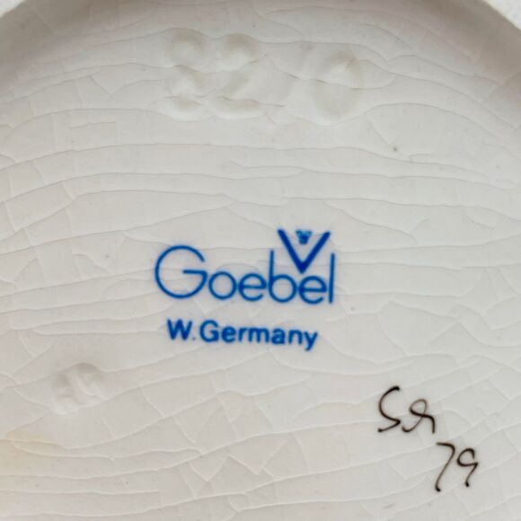 Vintage Hummel '79 School Boy w/ Backpack Figure 82/0 Goebel in W. Germany - Picture 7 of 9